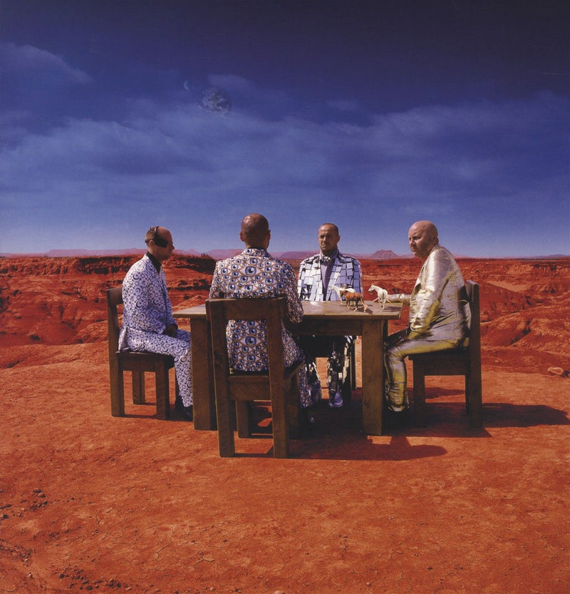 Muse — Black Holes And Revelations — обложка